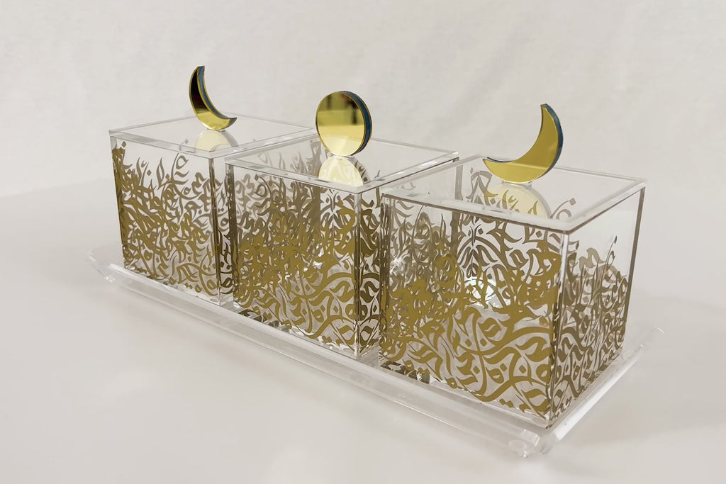 Video rotating left and right Gold Moon and Gold Sun Dessert Box with gold printed pattern on Acrylic Tray